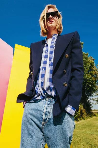 Look 2